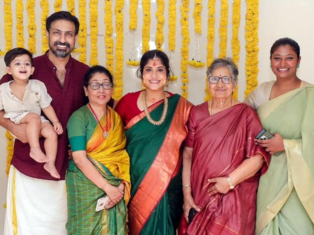 భార్య సీమంతం వేడుకల్లో టాలీవుడ్ విలన్ (ఫొటోలు) | Tollywood Actor Harish